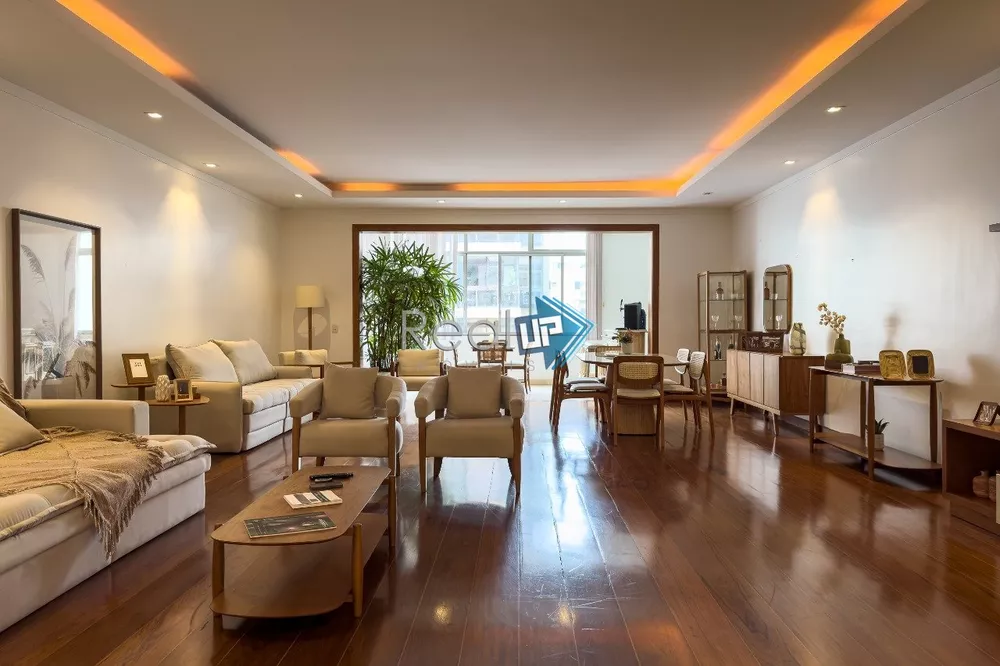 Apartamento, 3 quartos, 272 m² - Foto 1