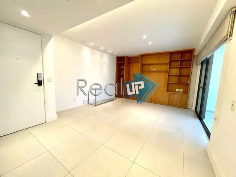 Apartamento à venda com 2 quartos, 104m² - Foto 4