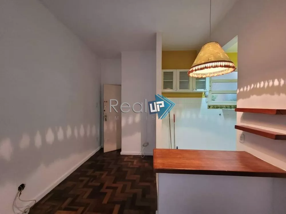 Apartamento à venda com 1 quarto, 50m² - Foto 3