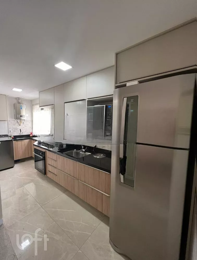 Apartamento à venda com 4 quartos, 236m² - Foto 4