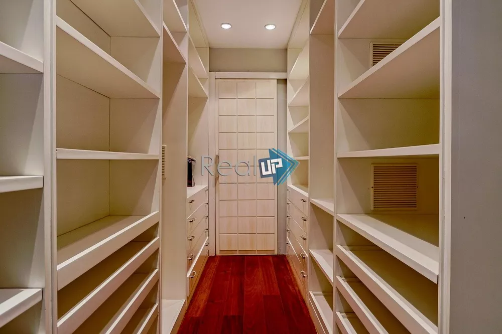 Apartamento, 3 quartos, 216 m² - Foto 18