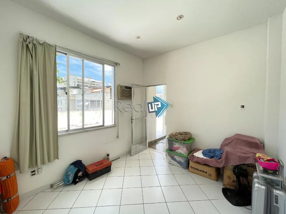 Apartamento à venda com 3 quartos, 126m² - Foto 4