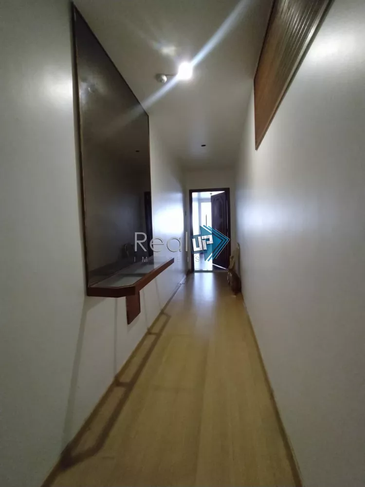 Apartamento à venda com 3 quartos, 105m² - Foto 2