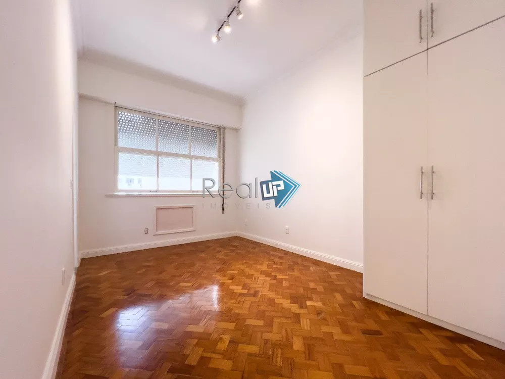 Apartamento à venda com 3 quartos, 180m² - Foto 8