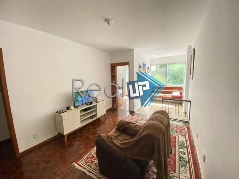 Apartamento à venda com 3 quartos, 74m² - Foto 2