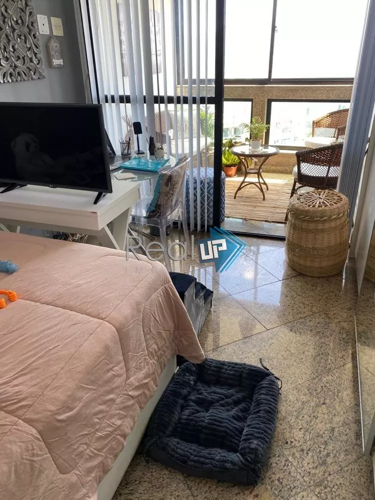 Apartamento à venda com 4 quartos, 220m² - Foto 13