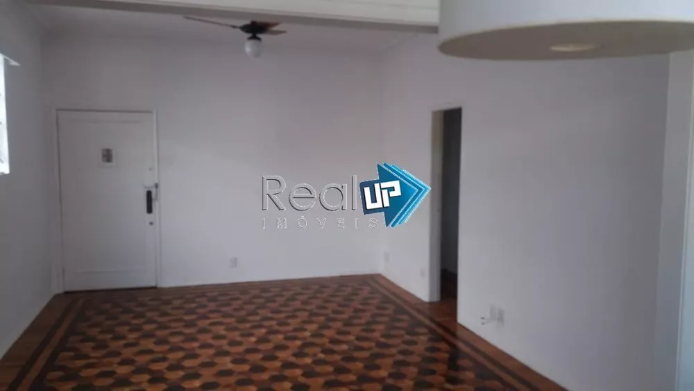 Apartamento à venda com 3 quartos, 124m² - Foto 4