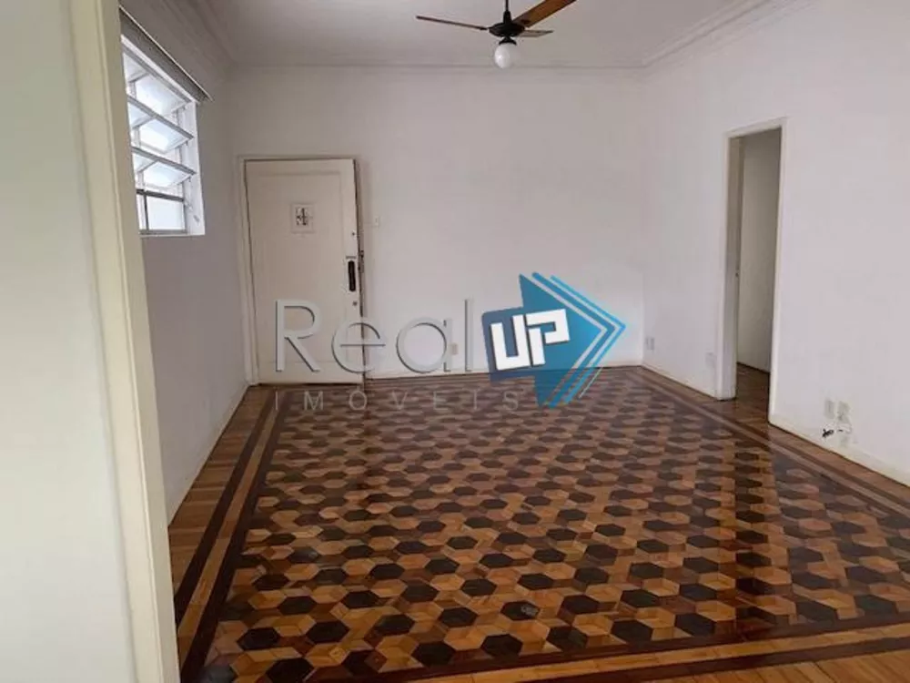 Apartamento à venda com 3 quartos, 124m² - Foto 2