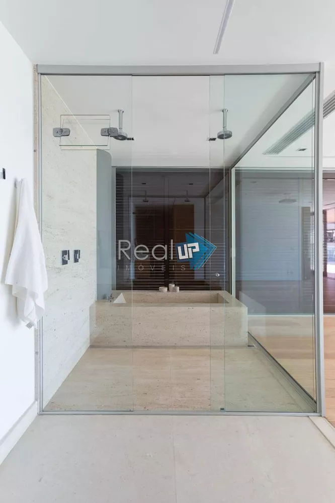 Apartamento, 1 quarto, 130 m² - Foto 2