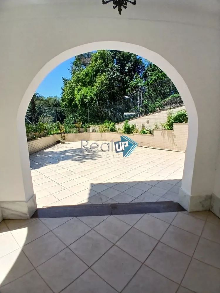 Casa, 5 quartos, 300 m² - Foto 9