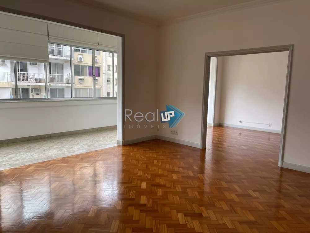 Apartamento à venda com 3 quartos, 190m² - Foto 1