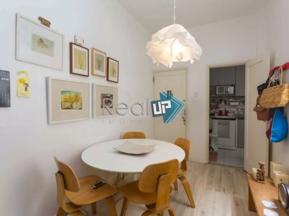 Apartamento à venda com 2 quartos, 67m² - Foto 3