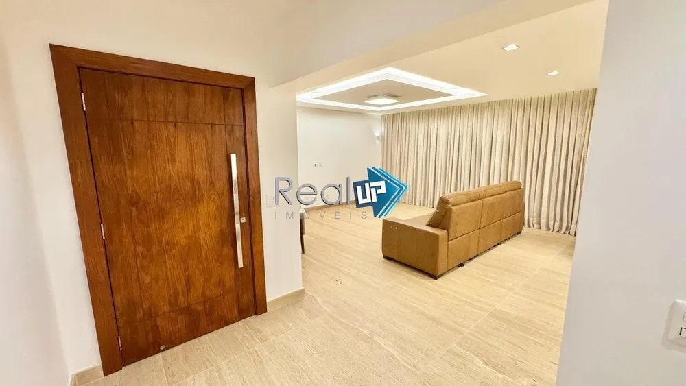 Apartamento, 3 quartos, 212 m² - Foto 2