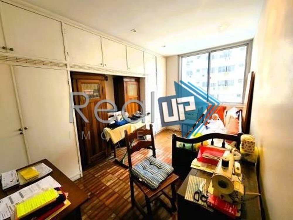 Apartamento à venda com 4 quartos, 162m² - Foto 3