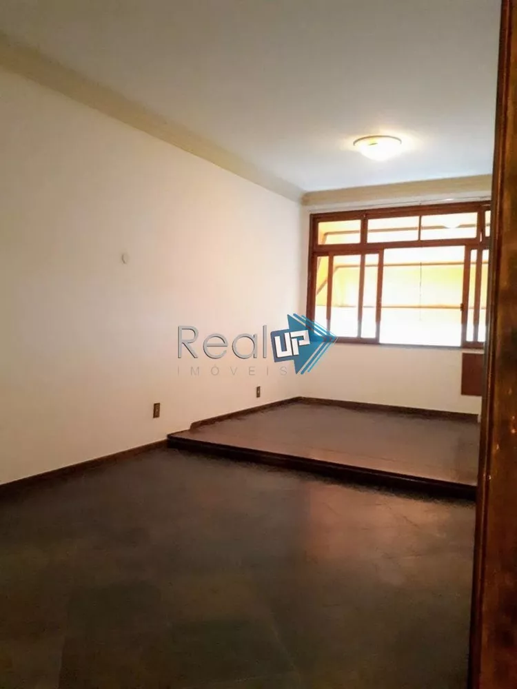 Apartamento à venda com 3 quartos, 104m² - Foto 1