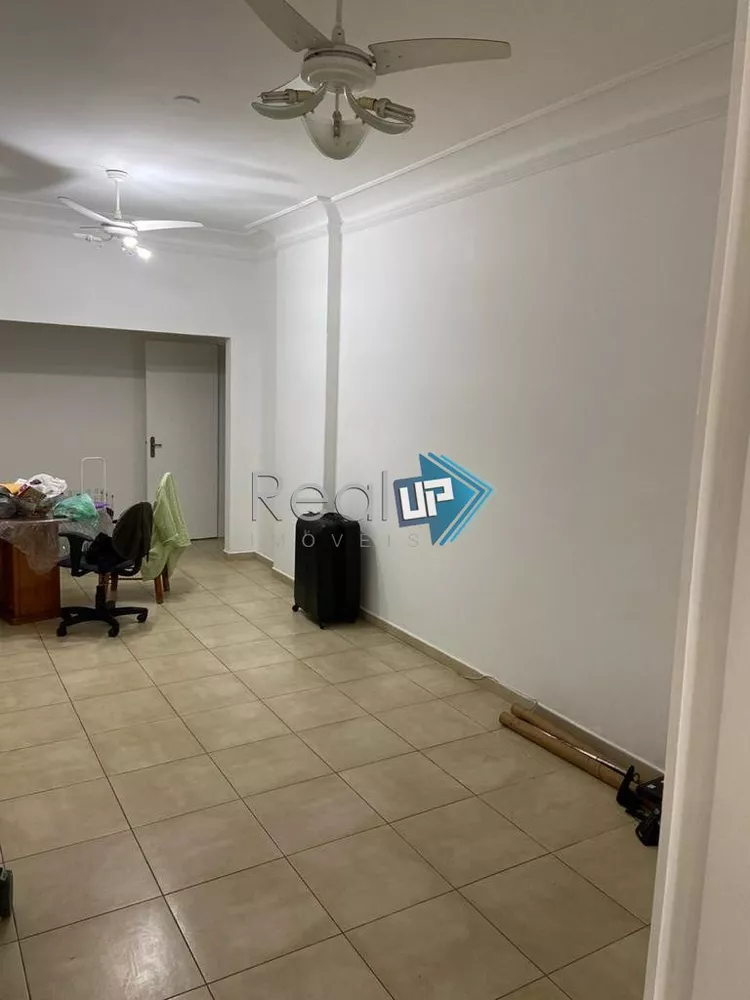 Apartamento à venda com 3 quartos, 107m² - Foto 3