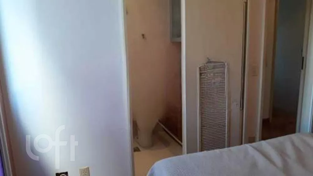 Apartamento à venda com 3 quartos, 81m² - Foto 4