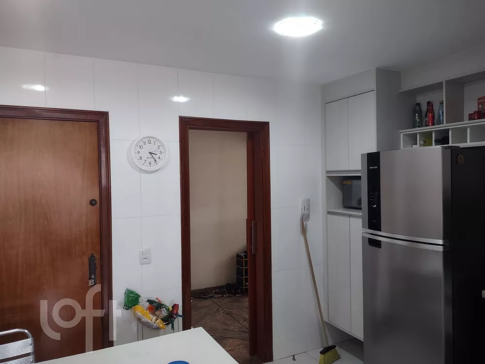 Apartamento à venda com 3 quartos, 110m² - Foto 6