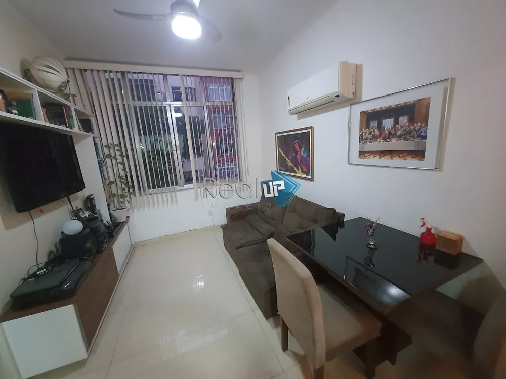 Apartamento à venda com 2 quartos, 56m² - Foto 1