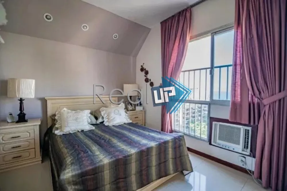 Apartamento à venda com 4 quartos, 270m² - Foto 4