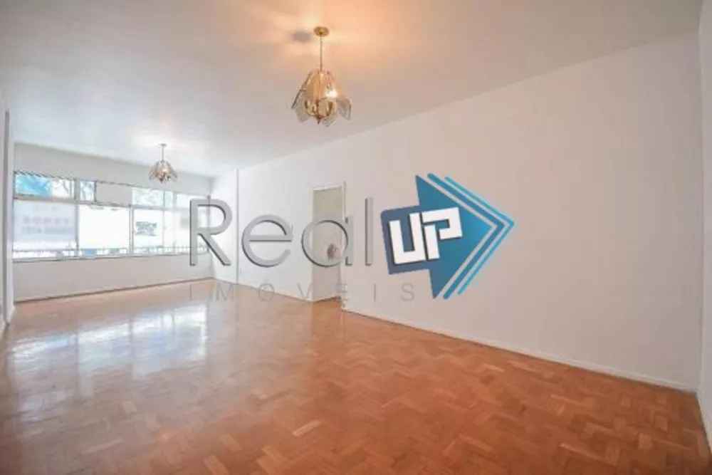 Apartamento à venda com 3 quartos, 150m² - Foto 1