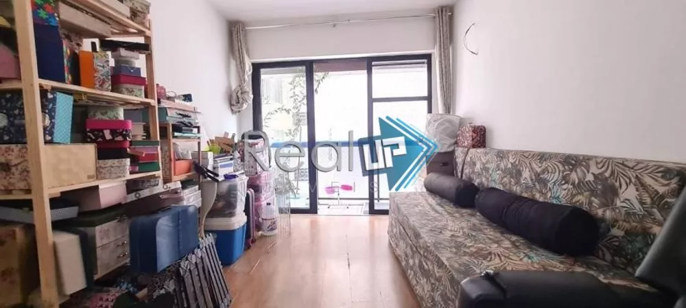 Apartamento à venda com 2 quartos, 72m² - Foto 2