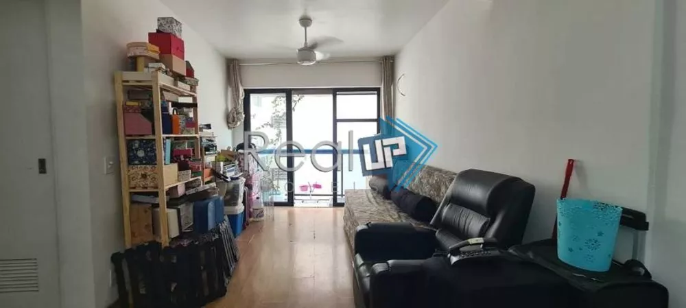 Apartamento à venda com 2 quartos, 72m² - Foto 3