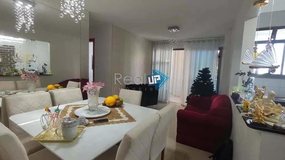 Apartamento à venda com 2 quartos, 72m² - Foto 2