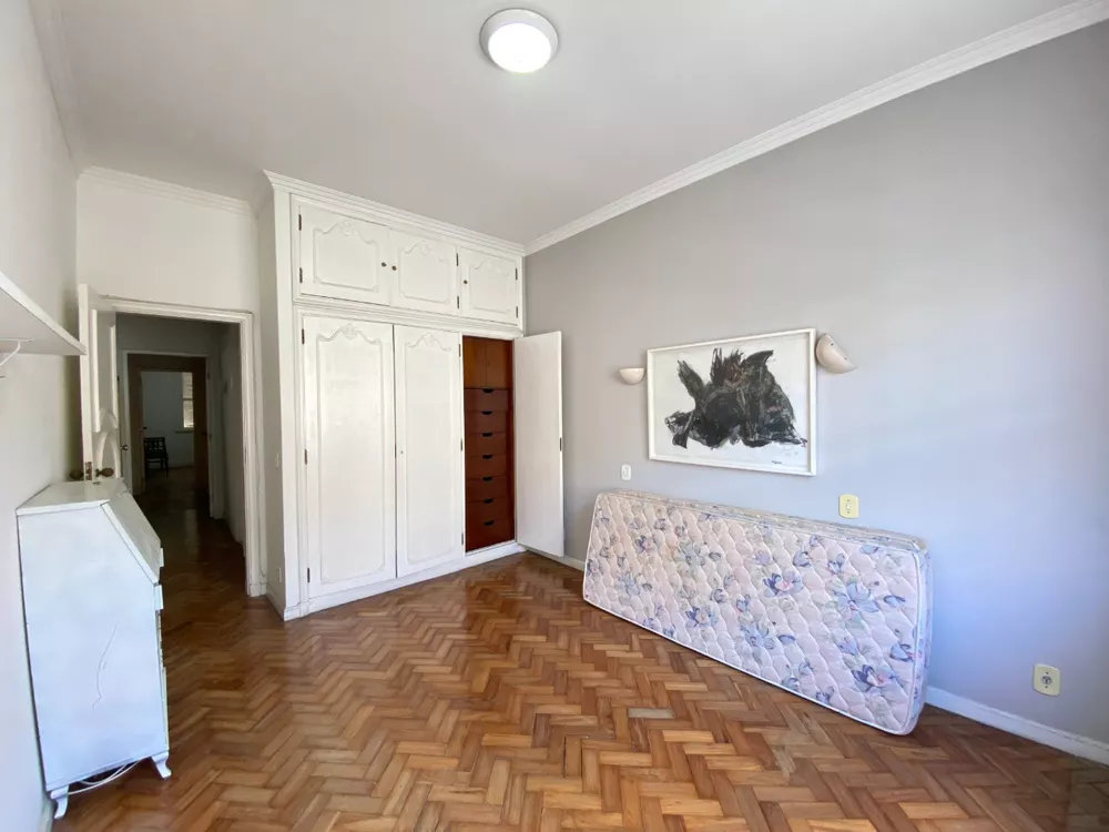 Apartamento à venda com 4 quartos, 208m² - Foto 11