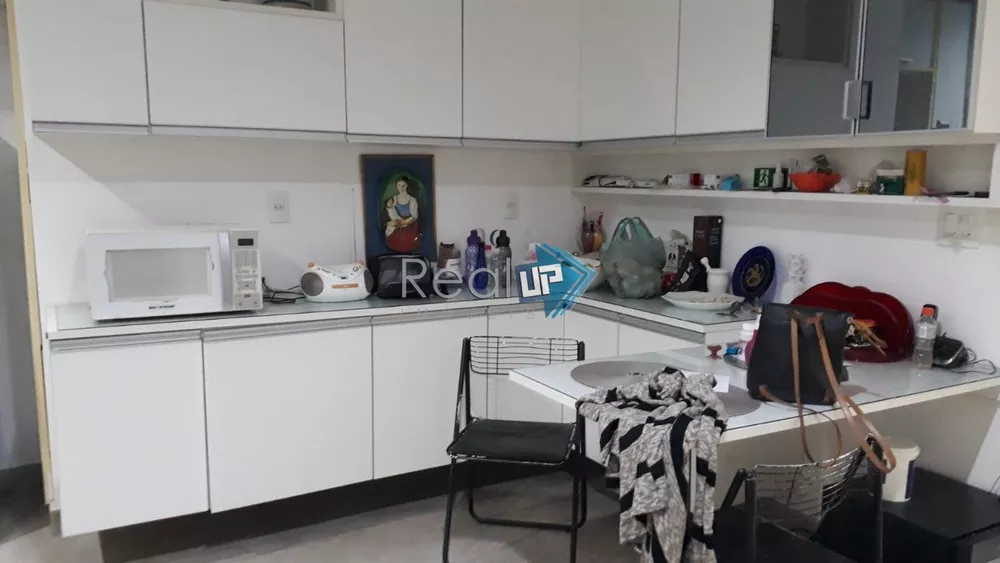 Apartamento à venda com 4 quartos, 188m² - Foto 16