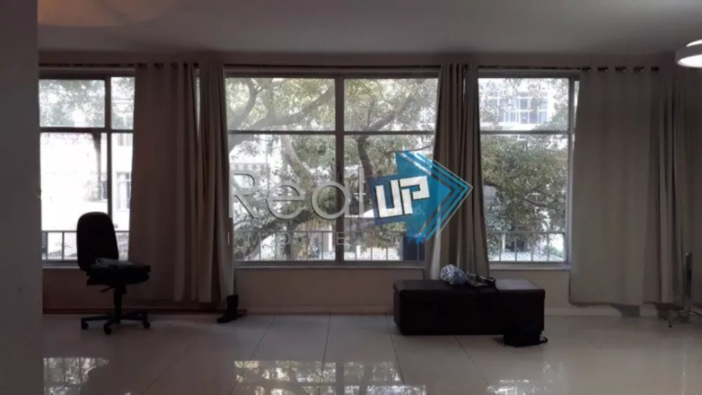 Apartamento à venda com 4 quartos, 188m² - Foto 3