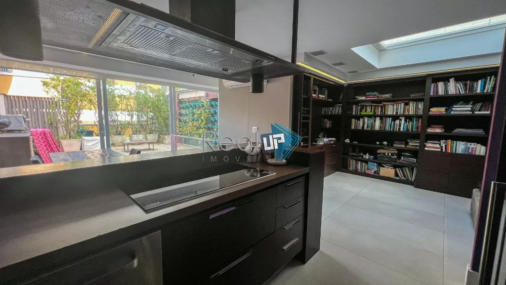 Cobertura à venda com 2 quartos, 170m² - Foto 3