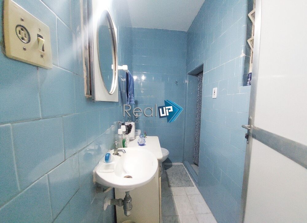 Casa à venda com 5 quartos, 240m² - Foto 3
