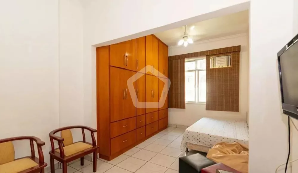 Apartamento à venda com 1 quarto, 30m² - Foto 1