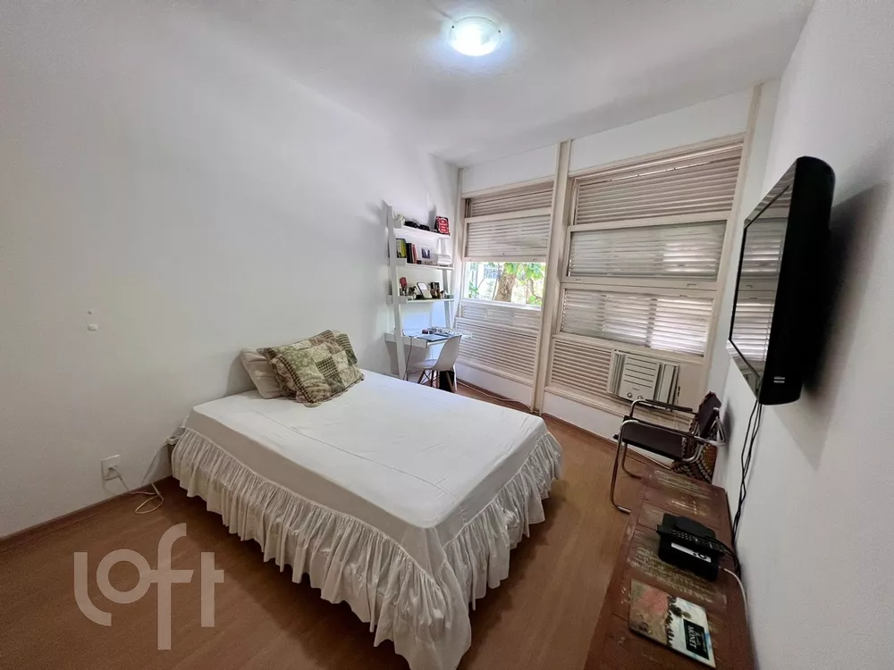 Apartamento à venda com 3 quartos, 130m² - Foto 4