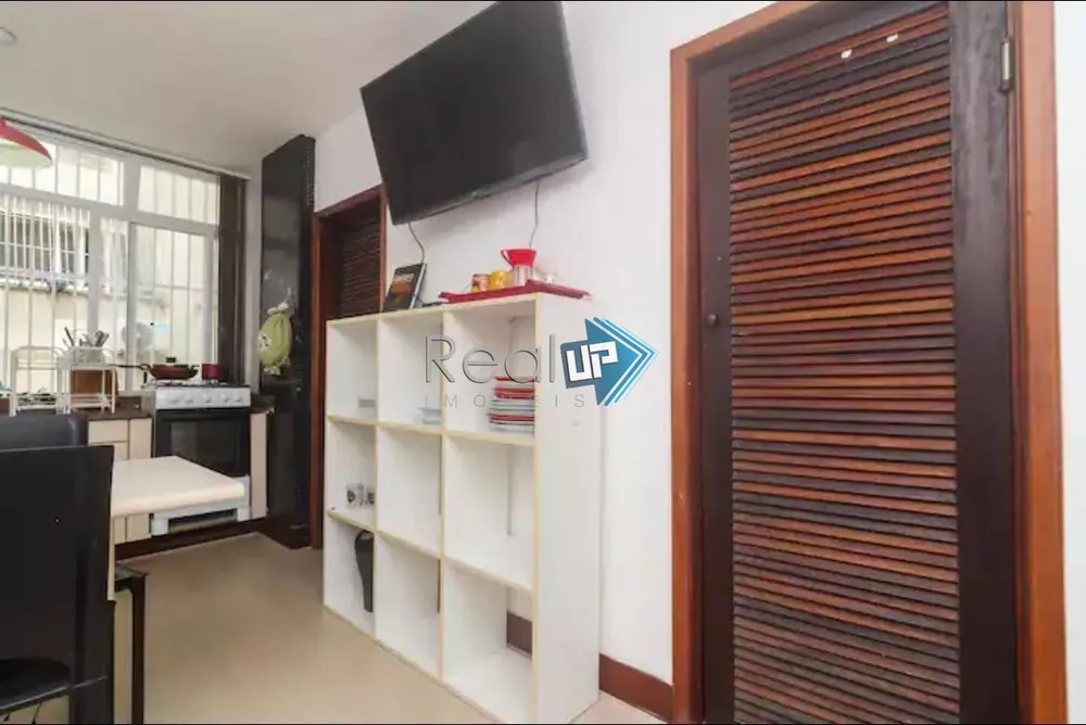 Apartamento à venda com 2 quartos, 63m² - Foto 3