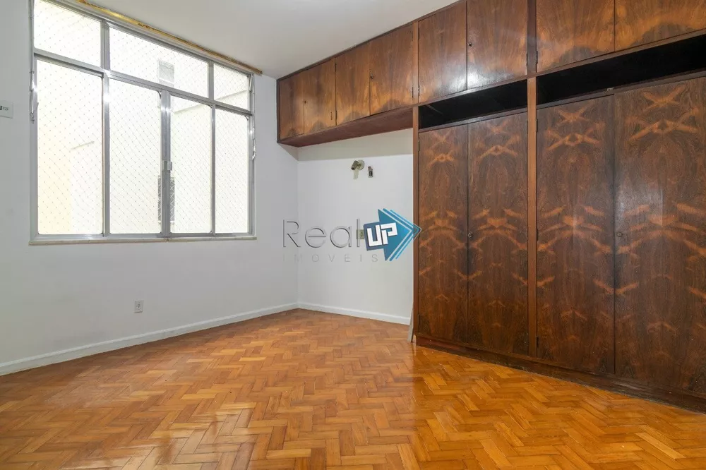 Apartamento à venda com 3 quartos, 185m² - Foto 8