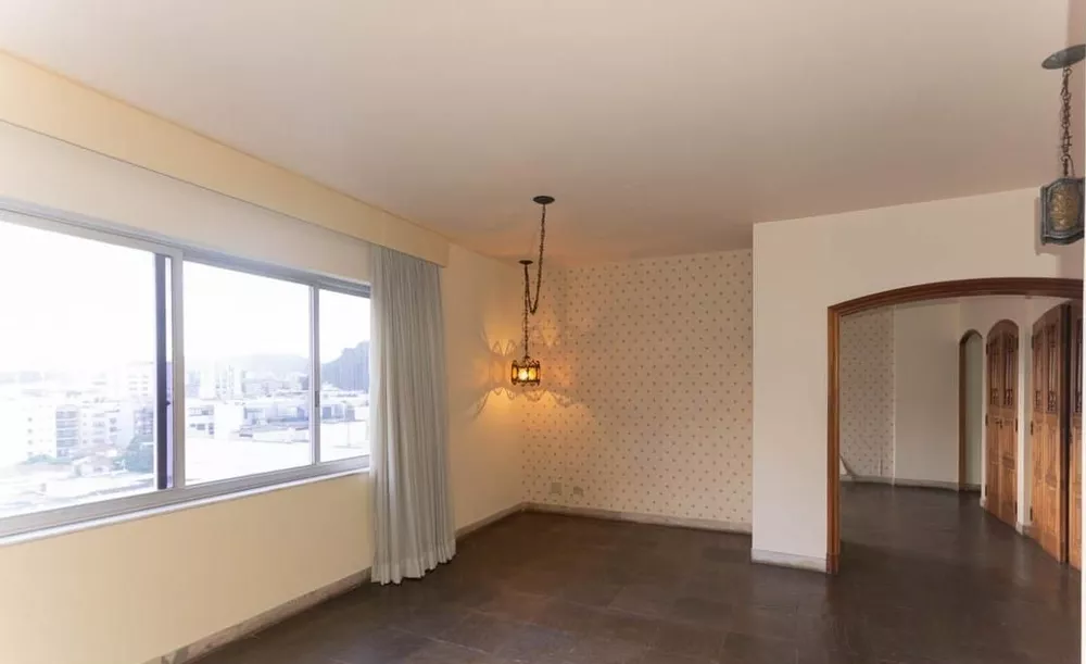 Apartamento à venda com 3 quartos, 181m² - Foto 3