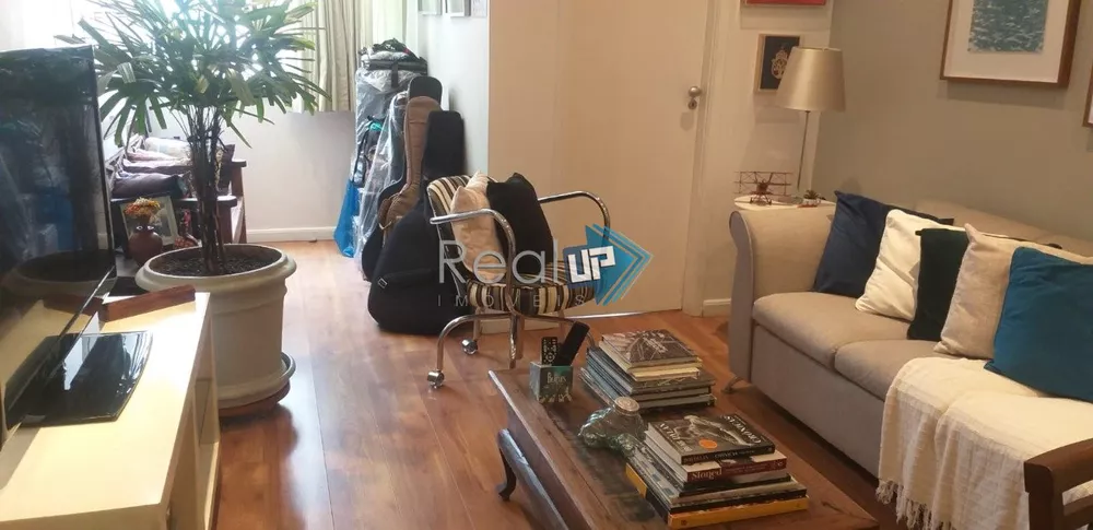 Apartamento à venda com 3 quartos, 94m² - Foto 3