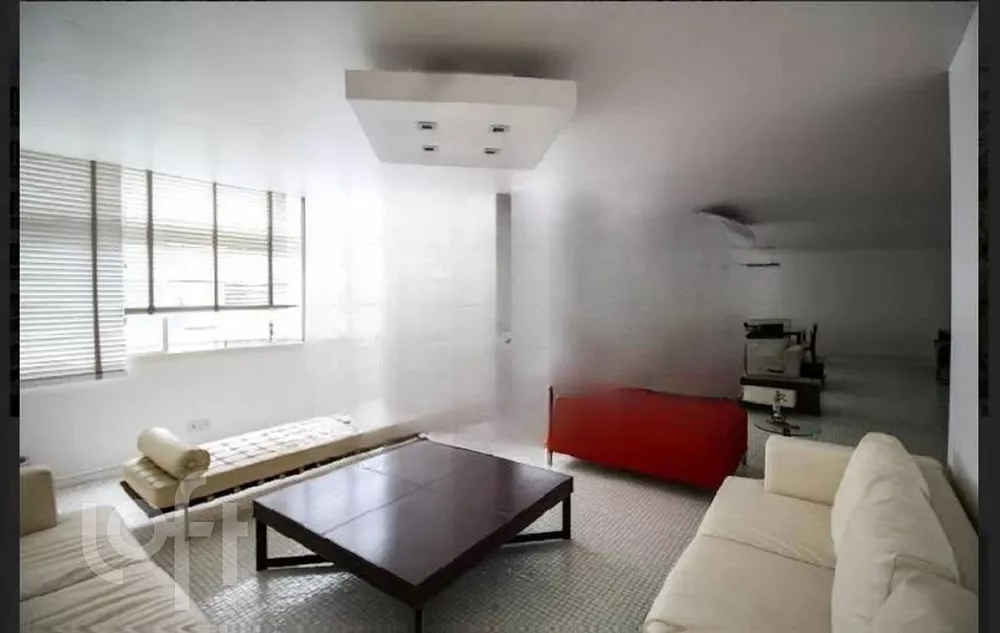 Apartamento à venda com 4 quartos, 350m² - Foto 1