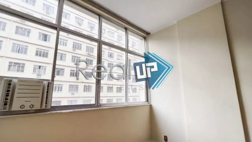 Apartamento à venda com 4 quartos, 150m² - Foto 8