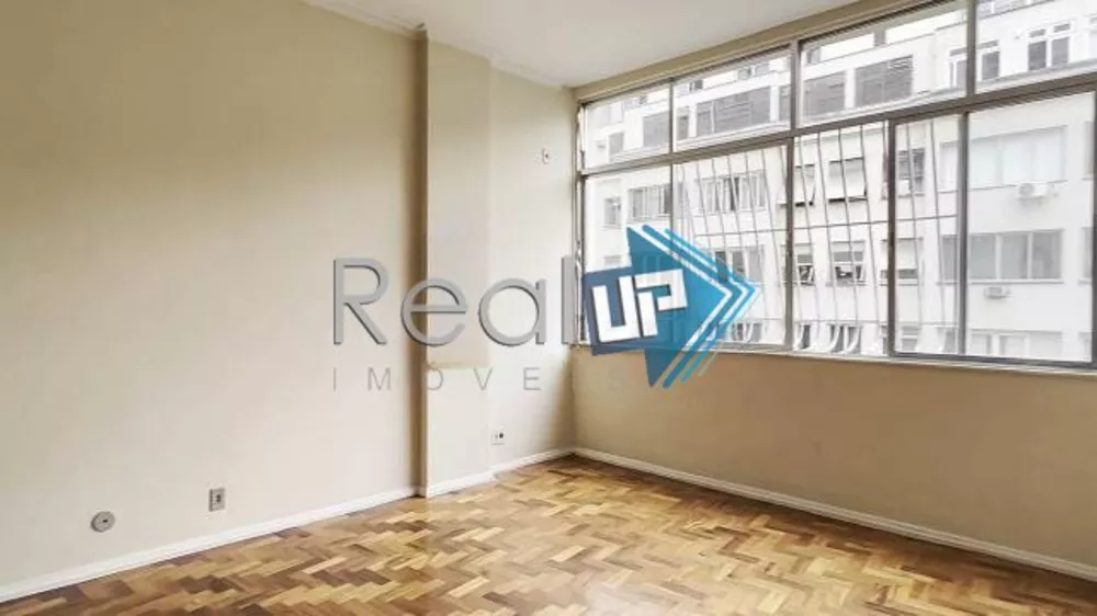 Apartamento à venda com 4 quartos, 150m² - Foto 3