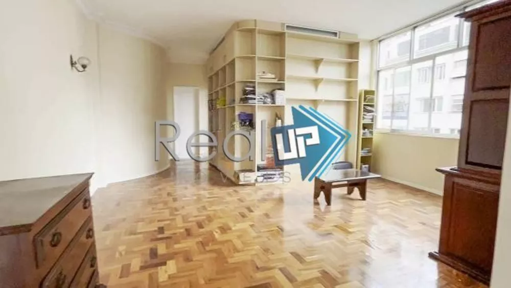 Apartamento à venda com 4 quartos, 150m² - Foto 1