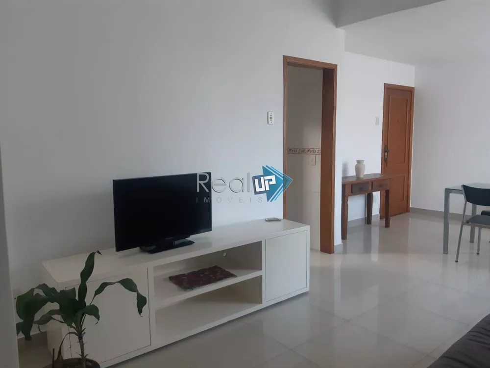 Apartamento à venda com 2 quartos, 65m² - Foto 4