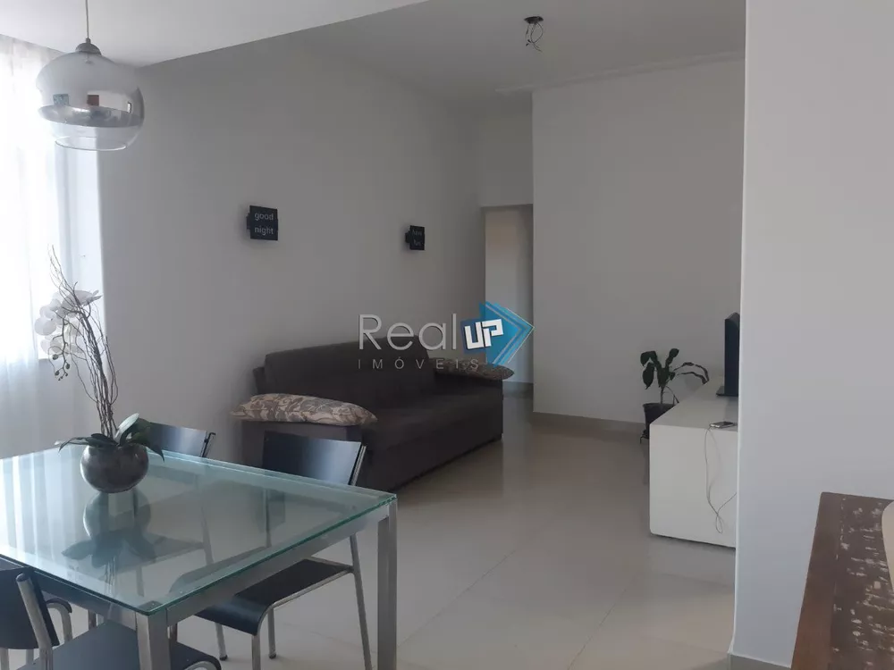 Apartamento à venda com 2 quartos, 65m² - Foto 3