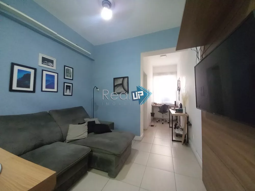 Apartamento à venda com 1 quarto, 32m² - Foto 1