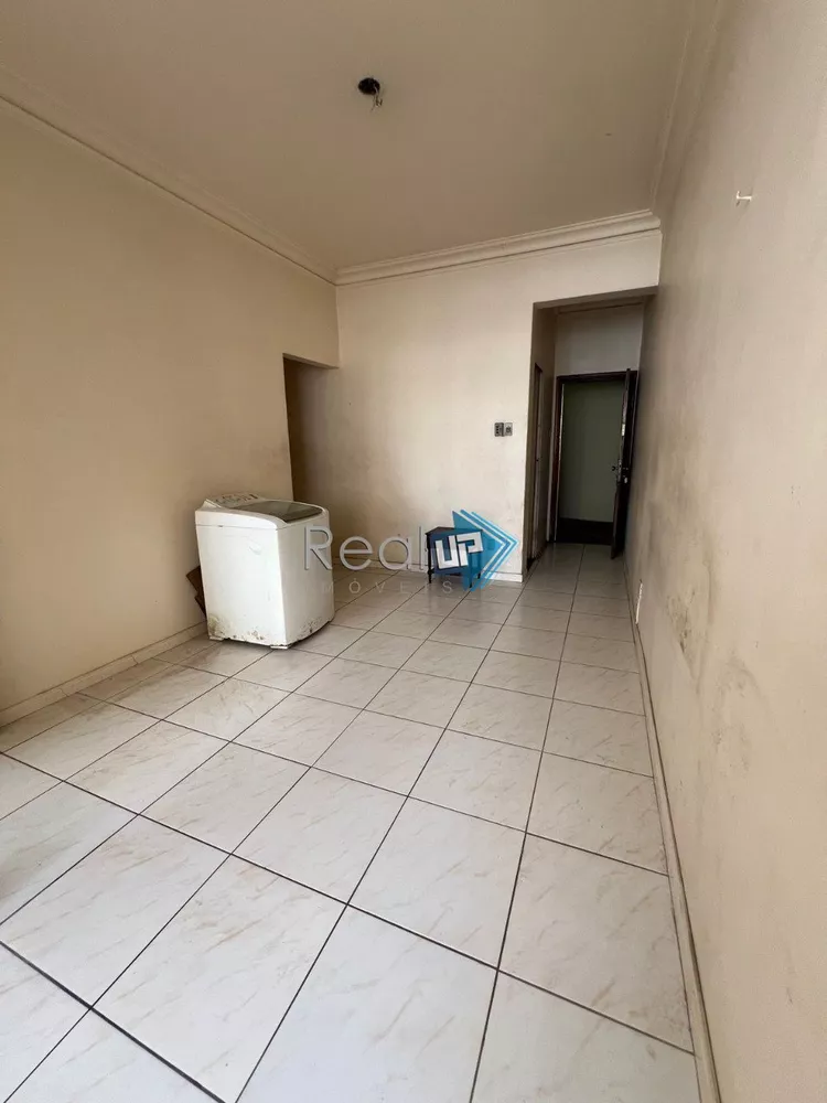 Apartamento à venda com 2 quartos, 60m² - Foto 5