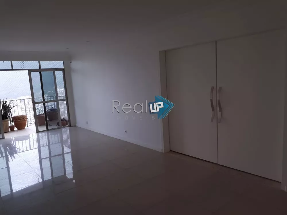 Apartamento para alugar com 4 quartos, 134m² - Foto 2