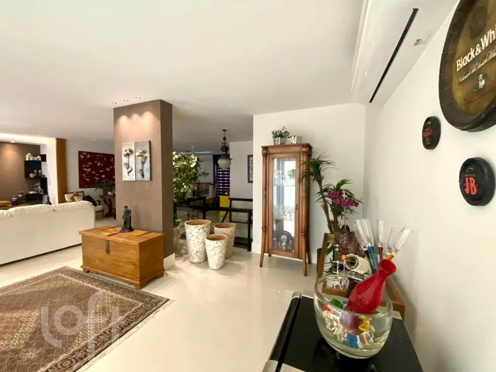 Apartamento à venda com 3 quartos, 350m² - Foto 4