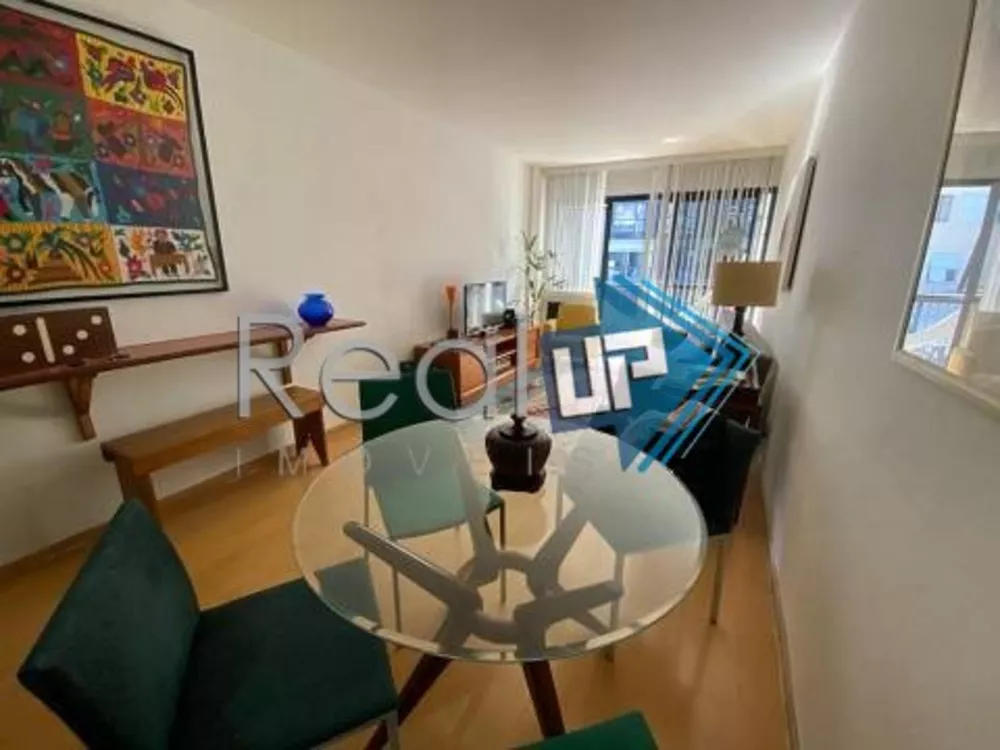 Apartamento à venda com 2 quartos, 77m² - Foto 1